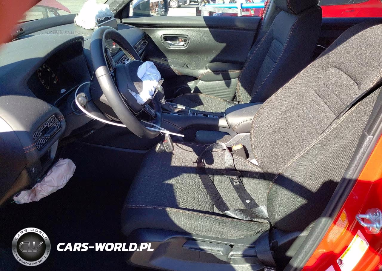 2026 Honda Hr-V Sport VIN:3CZRZ1H53TM713652 - 7