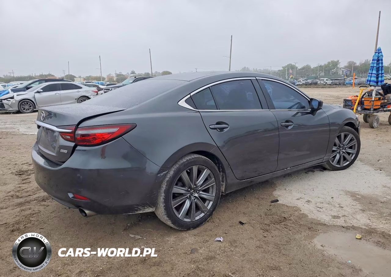2018 Mazda 6 Touring VIN:JM1GL1VM5J1332258 - 3