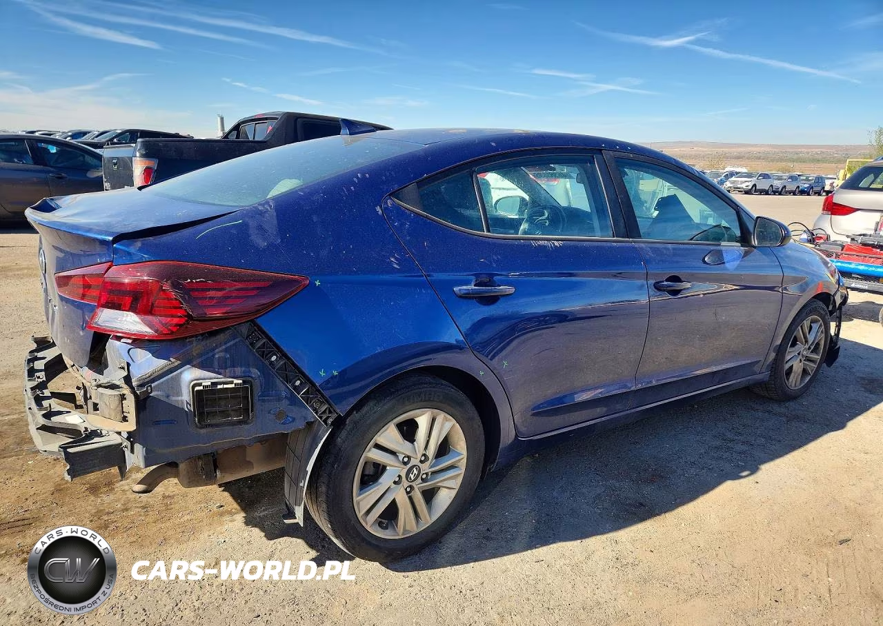 2019 Hyundai Elantra Sel VIN:5NPD84LF5KH441467 - 3