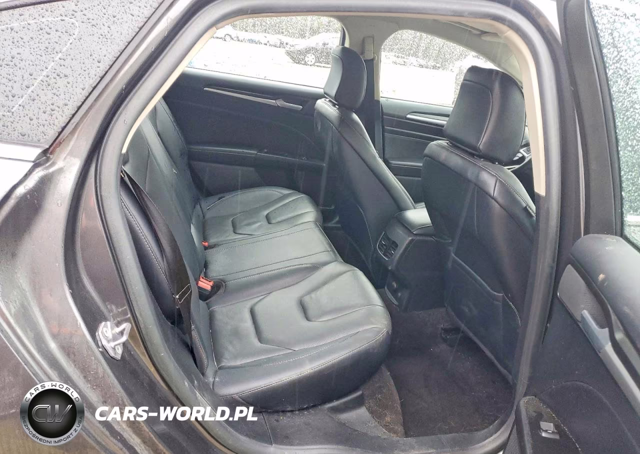 2020 Ford Fusion Titanium VIN:3FA6P0SU0LR142929 - 10