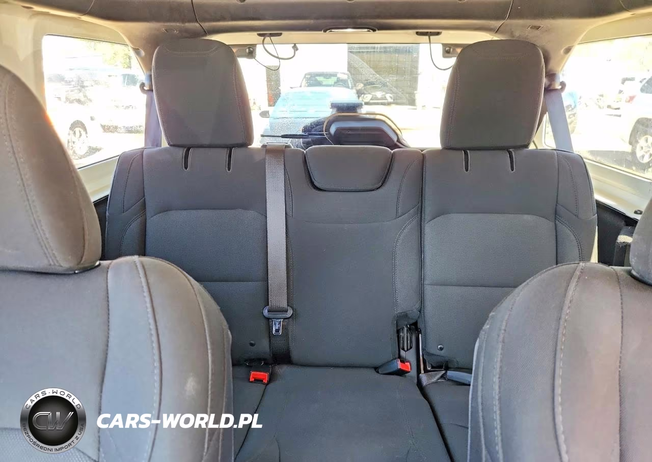 2018 Jeep Wrangler Unlimited Sport VIN:1C4HJXDG5JW292601 - 10