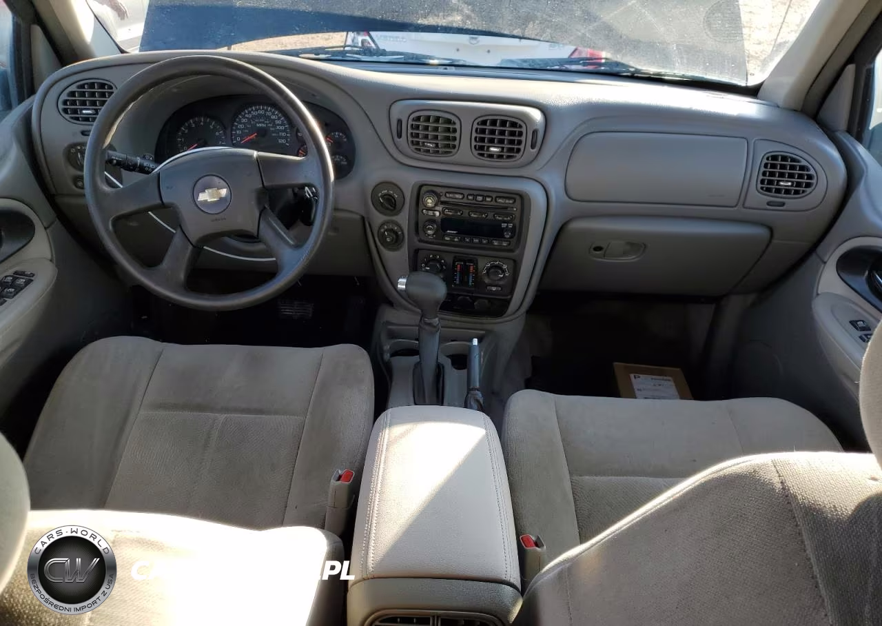 2005 Chevrolet Trailblazer Ls VIN:1GNDT13SX52233768 - 8
