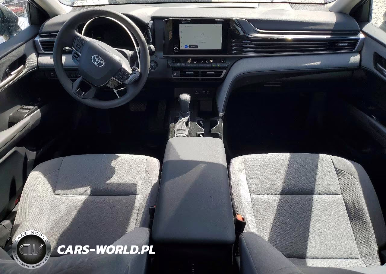 2025 Toyota Camry Le VIN:4T1DAACK8SU129824 - 8