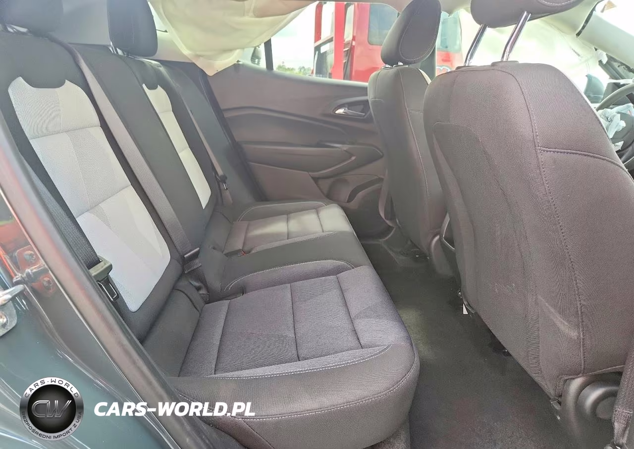 2025 Chevrolet Trax Ls VIN:KL77LFEP6SC111360 - 11