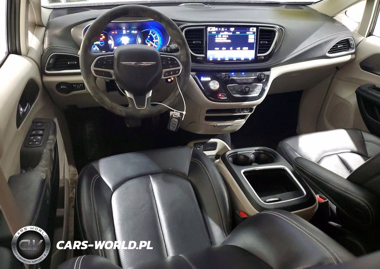2023 Chrysler Pacifica Hybrid Touring L VIN:2C4RC1L70PR611854 - 8