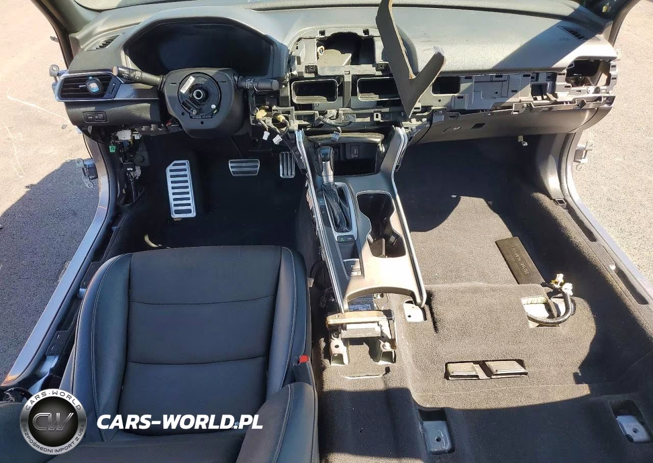 2018 Honda Accord Sport VIN:1HGCV1F3XJA166111 - 8