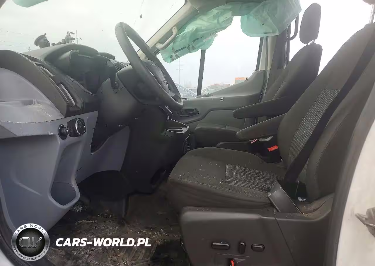 2019 Ford Transit T-250 VIN:1FTYR1CM5KKB75302 - 7