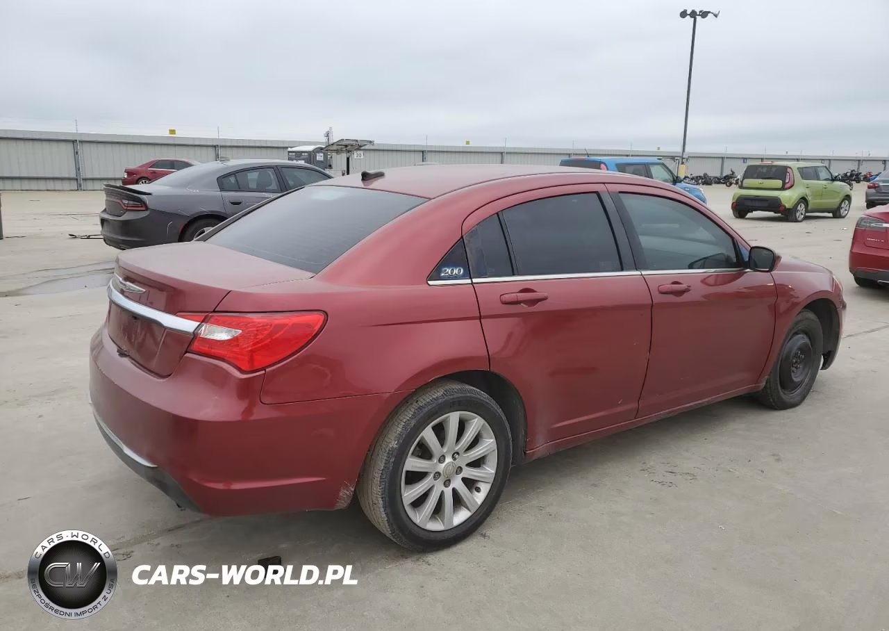 2013 Chrysler 200 Touring VIN:1C3CCBBB9DN727603 - 3