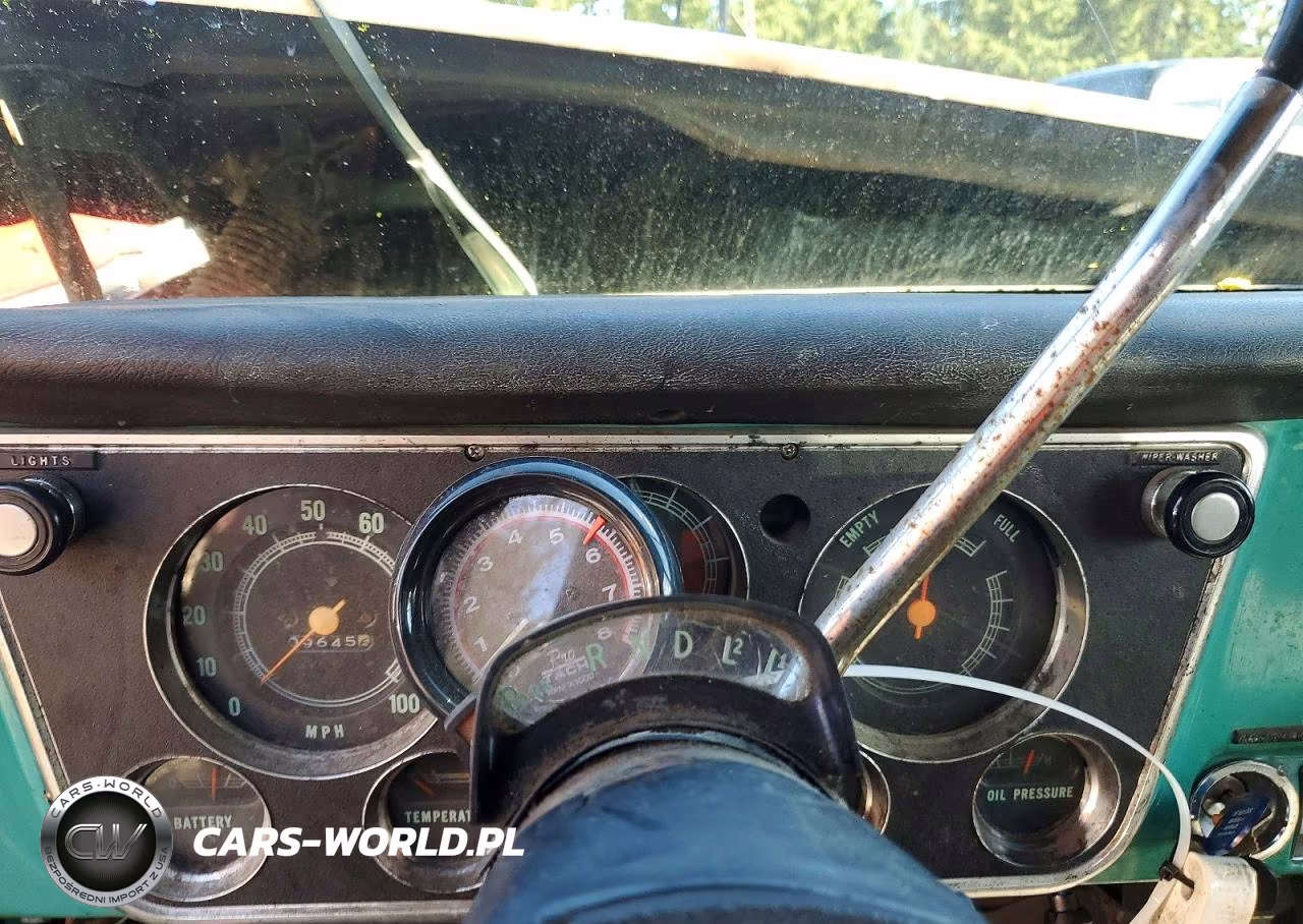 1971 Chev C20 Suburban Custom Delux VIN:CE261Z608733 - 9
