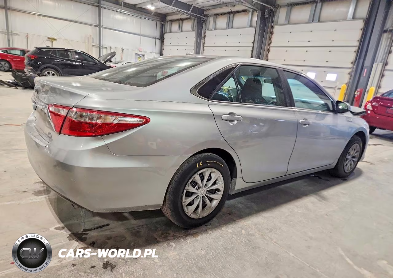 2015 Toyota Camry Hybrid Le VIN:4T1BD1FKXFU167801 - 3