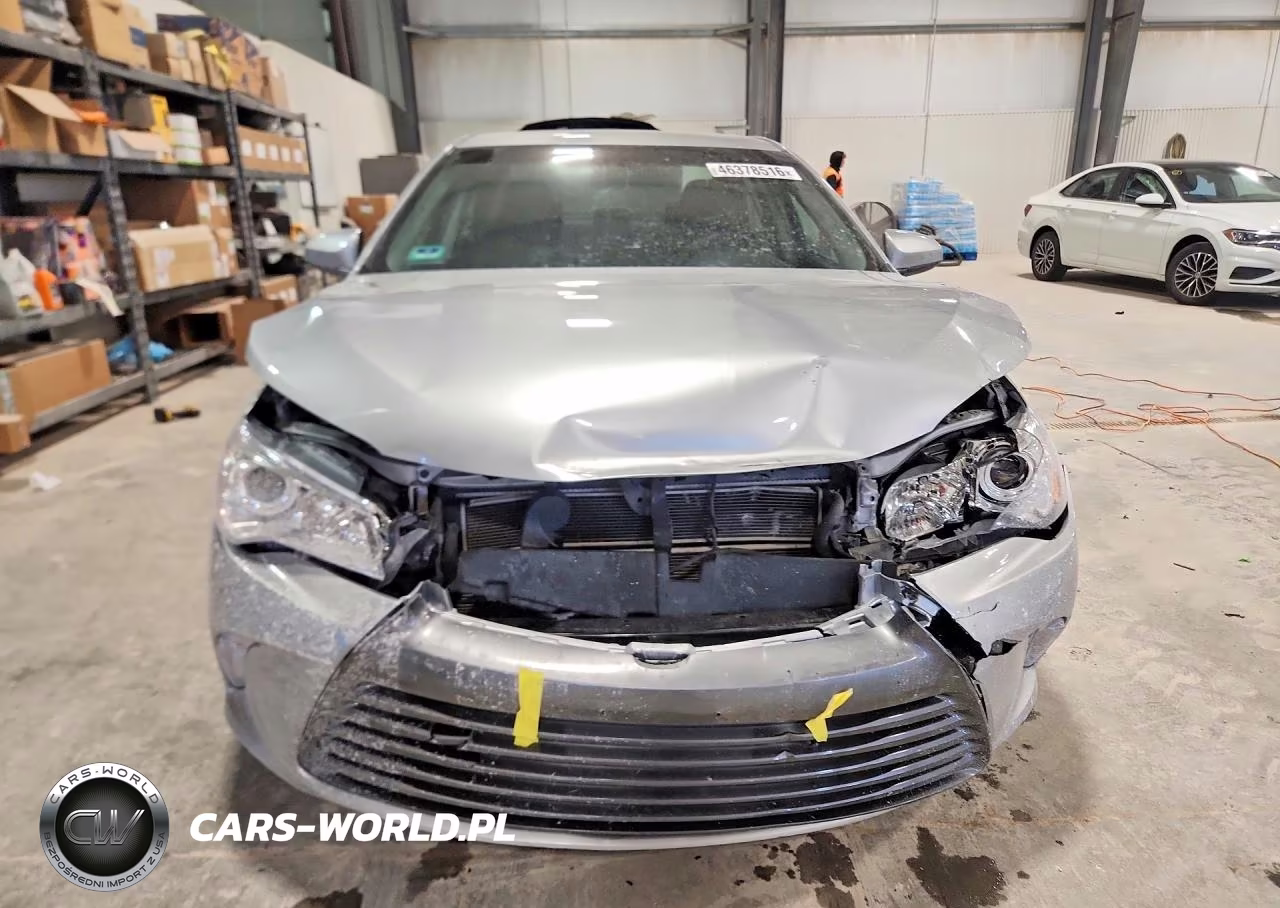 2015 Toyota Camry Hybrid Le VIN:4T1BD1FKXFU167801 - 5