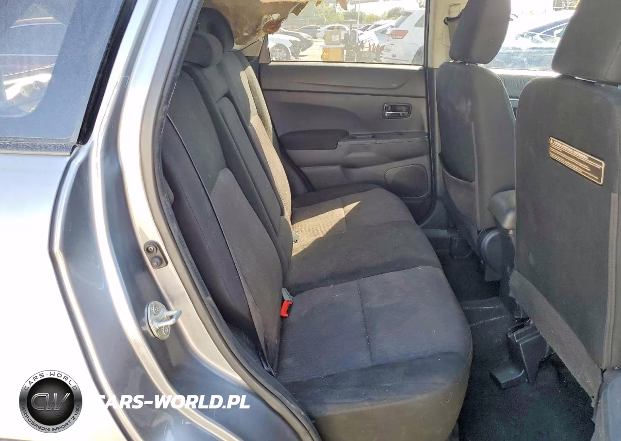 2017 Mits Outlander VIN:JA4AP3AU9HZ026570 - 11