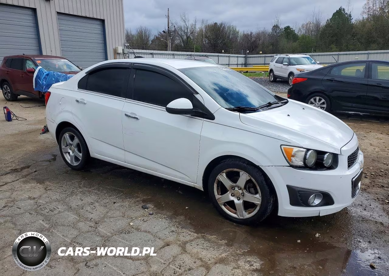 2015 Chevrolet Sonic Ltz VIN:1G1JE5SB0F4186084 - 4