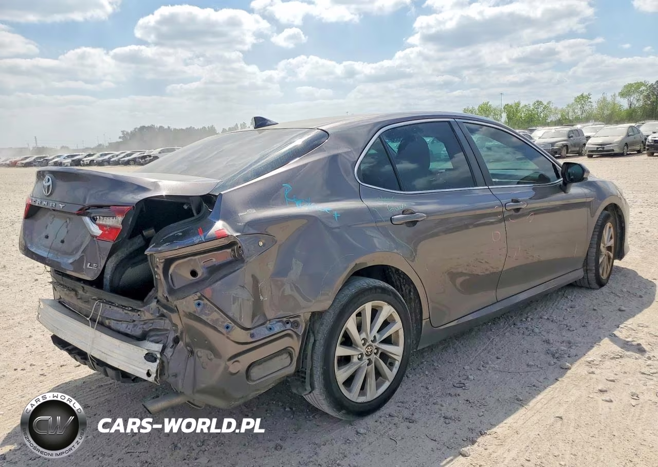 2022 Toyota Camry Le VIN:4T1C11AK8NU686204 - 3