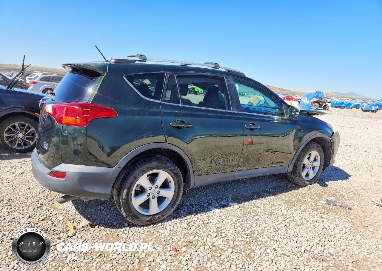 2013 Toyota Rav4 Xle VIN:2T3RFREVXDW057399 - 3