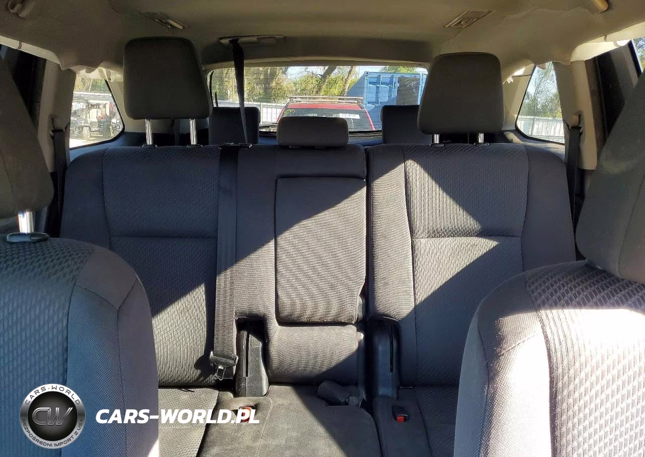 2019 Toyota Highlander Le VIN:5TDZARFH0KS057613 - 10