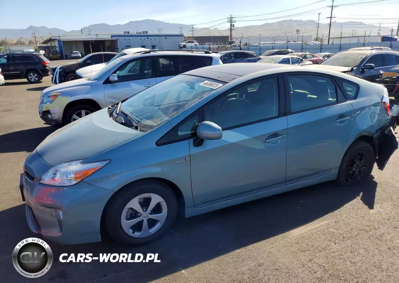 2013 Toyota Prius Three