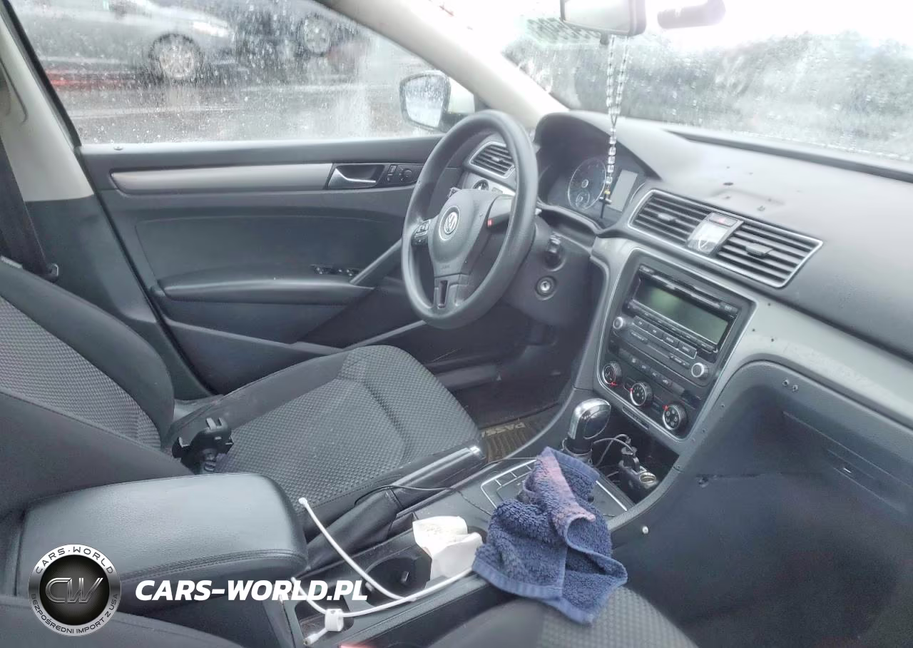 2014 Volkswagen Passat S VIN:1VWAT7A3XEC023284 - 9