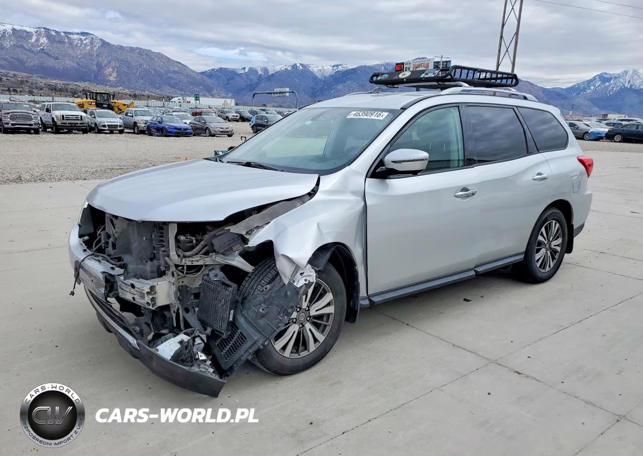 2017 Nissan Pathfinder Sl