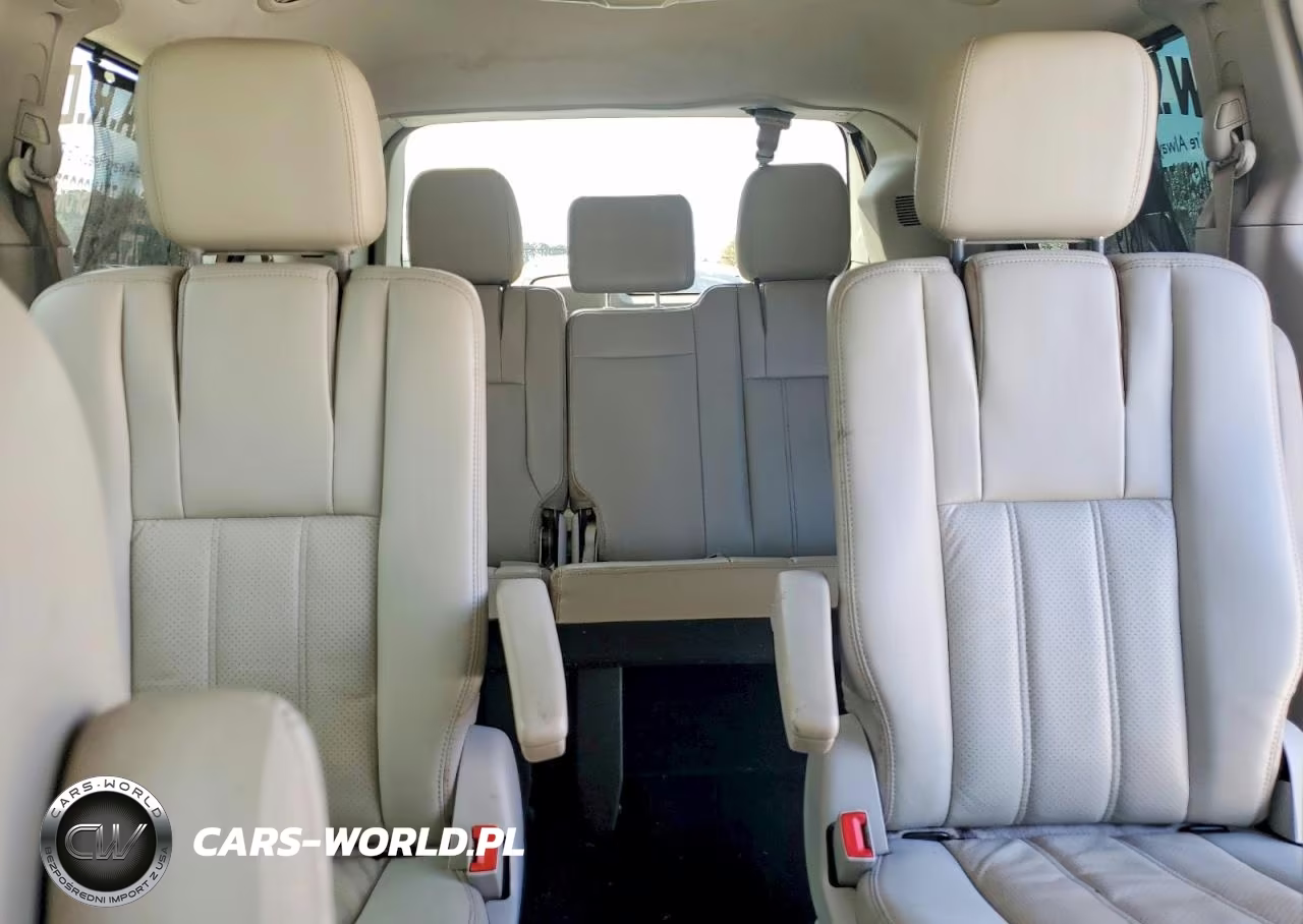 2012 Chrysler Town & Country Touring L VIN:2C4RC1CG8CR170985 - 10