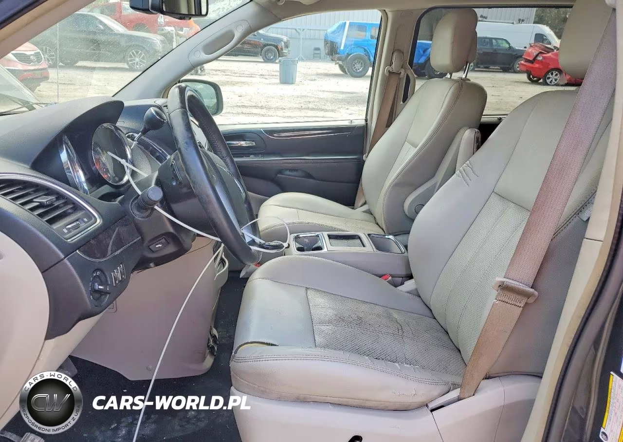 2012 Chrysler Town & Country Touring L VIN:2C4RC1CG8CR170985 - 7