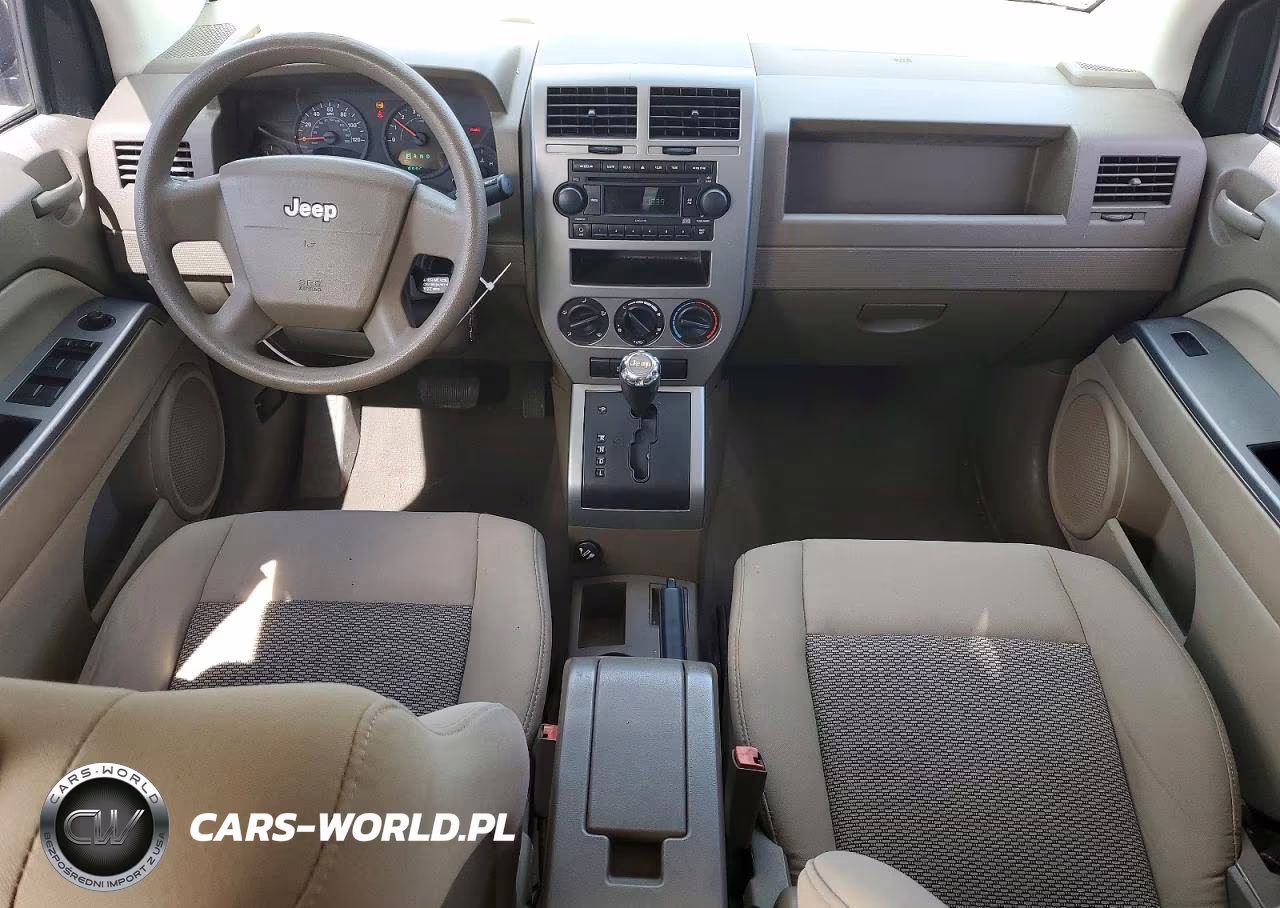2007 Jeep Compass VIN:1J8FT47067D322670 - 8