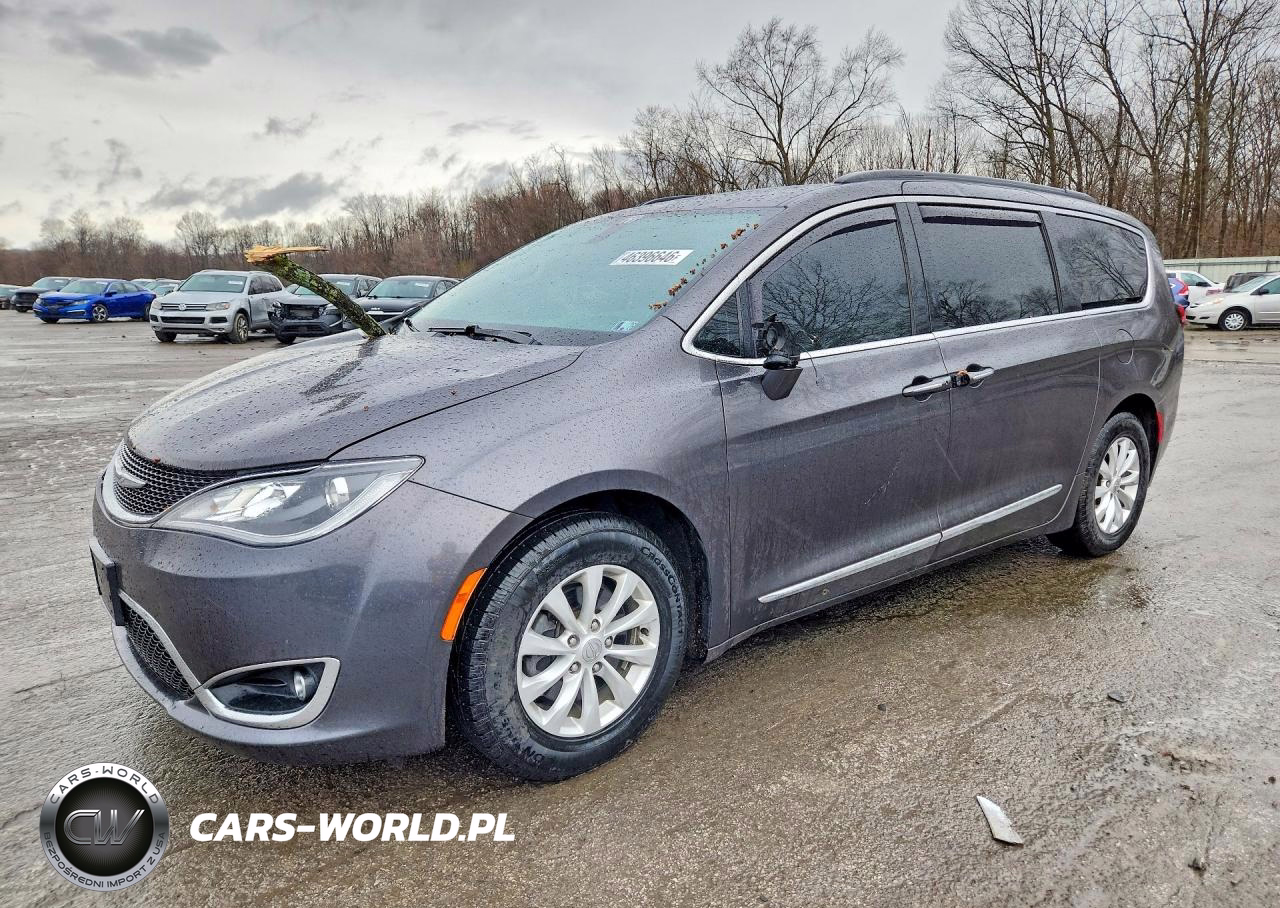 2017 Chrysler Pacifica Touring L