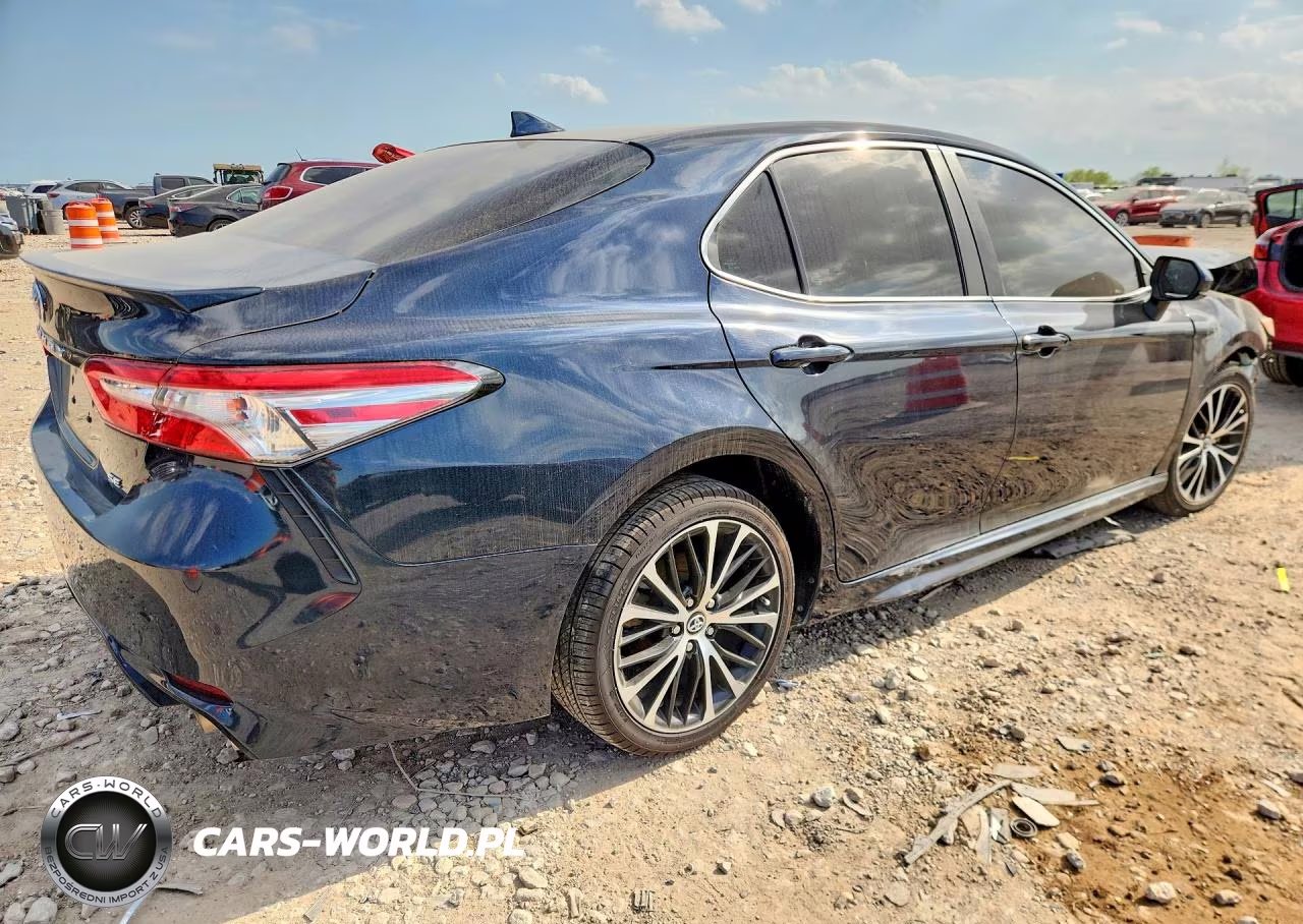 2019 Toyota Camry Se VIN:4T1B11HKXKU718423 - 3