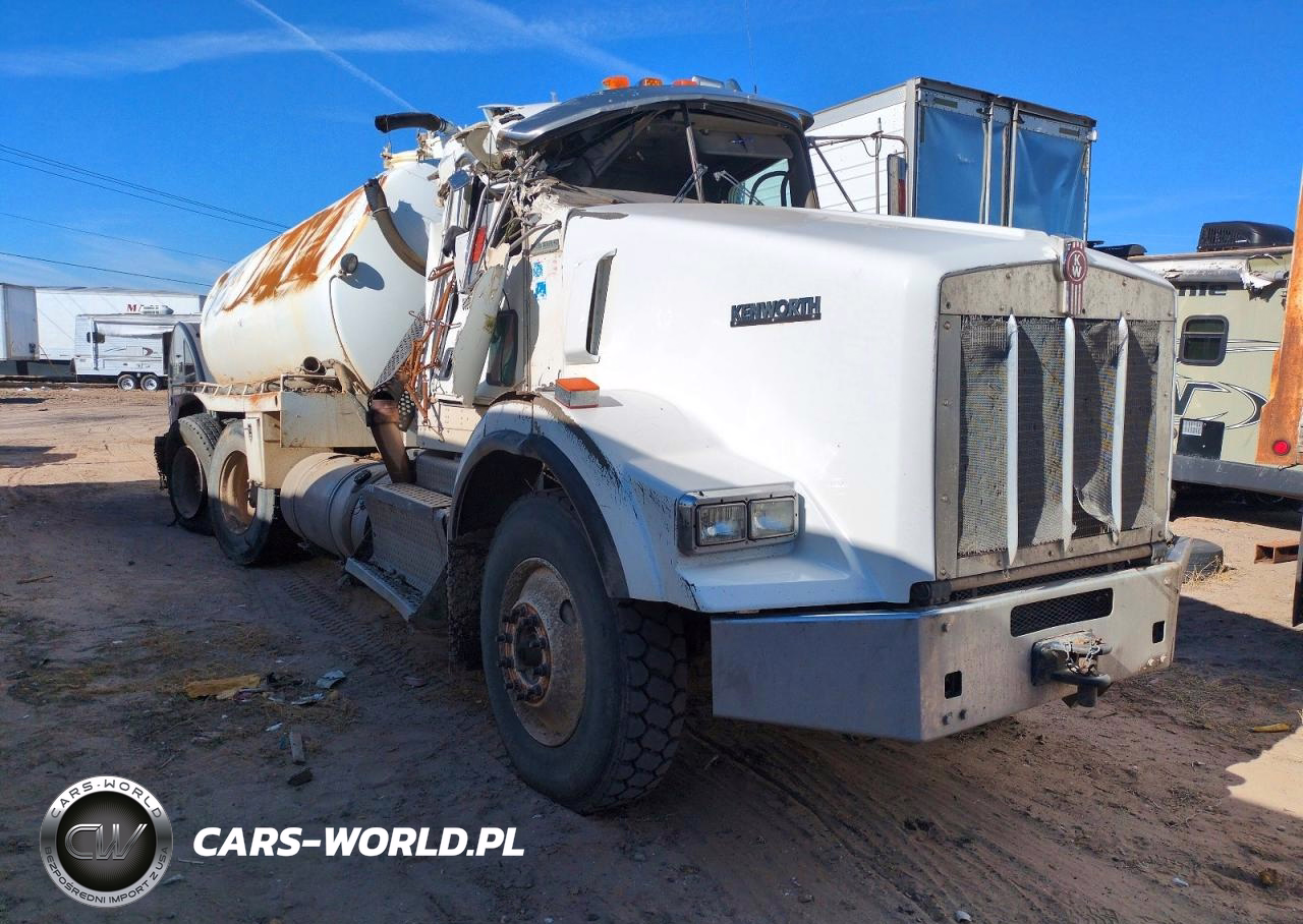 2011 Kenworth Construction T800