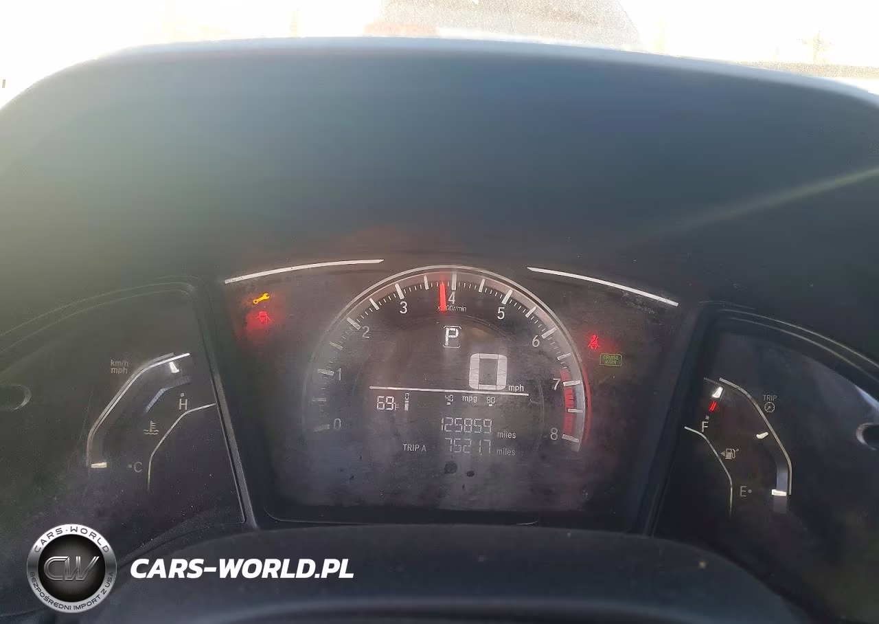 2018 Honda Civic Lx VIN:2HGFC2F5XJH542219 - 9