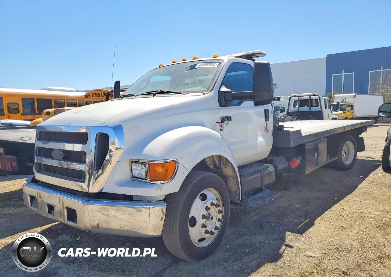 2015 Ford F650 Super Duty Rollback Truck