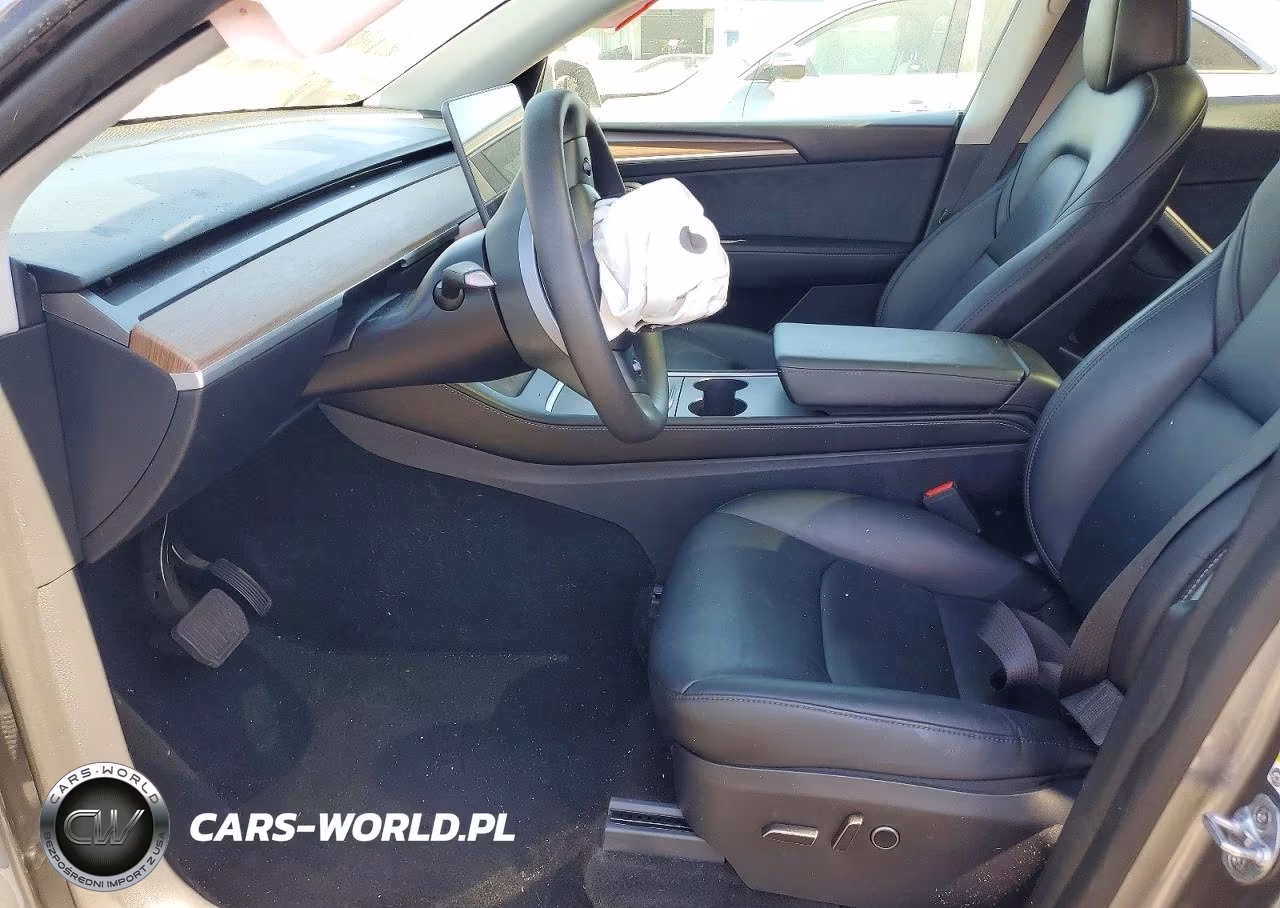 2024 Tesla Model Y VIN:7SAYGDED7RF211585 - 7