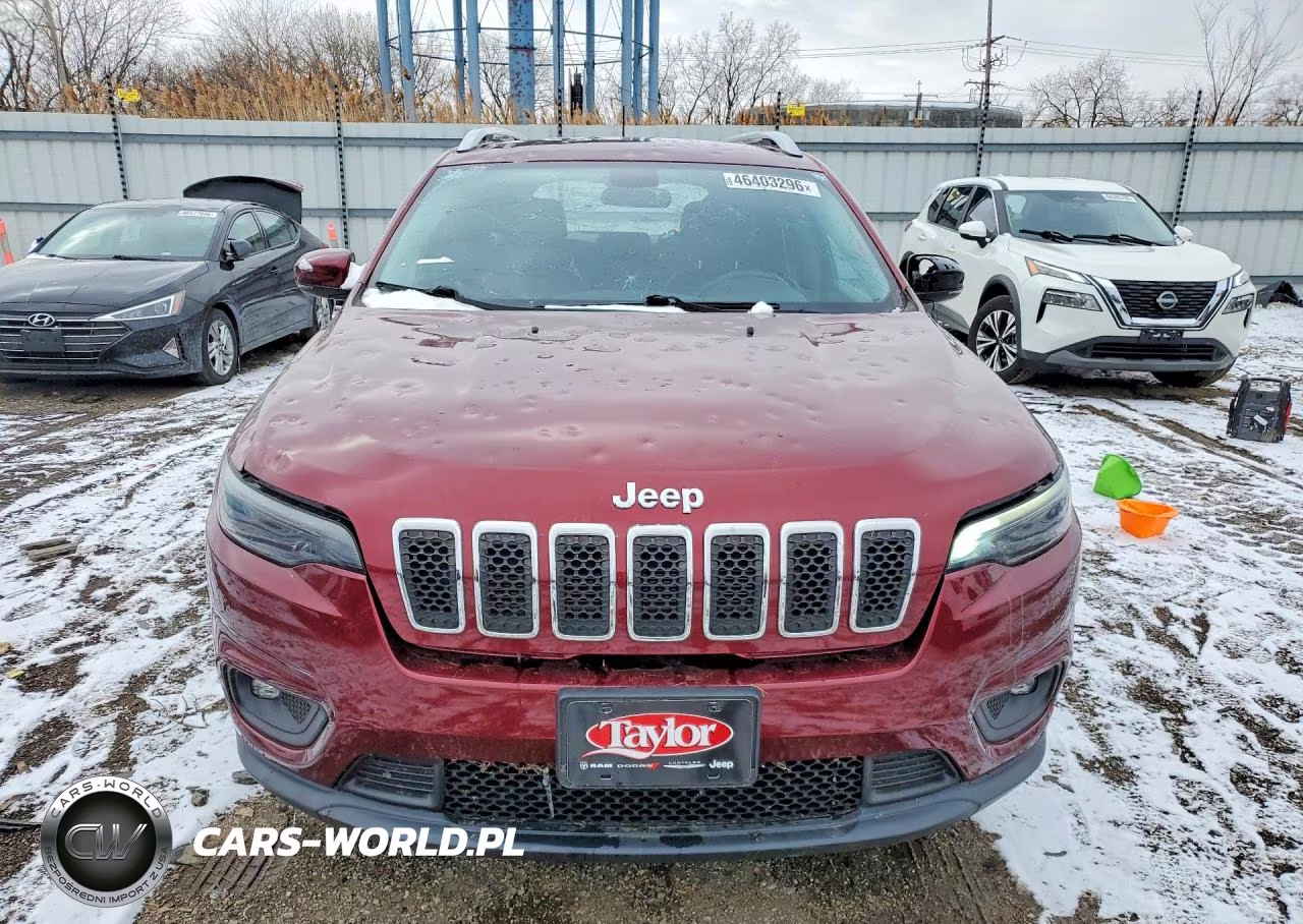 2019 Jeep Cherokee Latitude Plus VIN:1C4PJMLB8KD323496 - 5