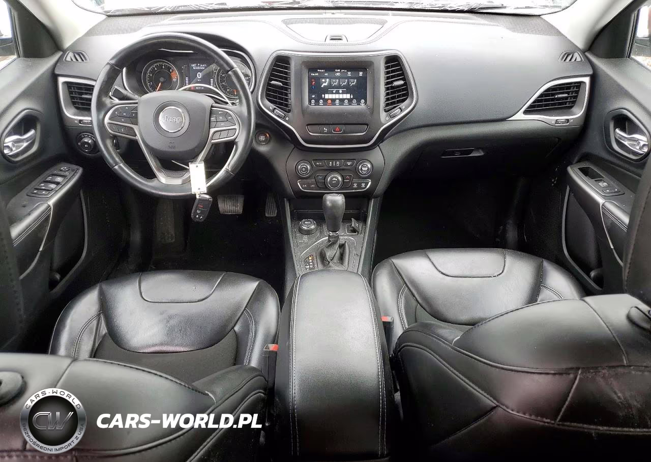2019 Jeep Cherokee Latitude Plus VIN:1C4PJMLB8KD323496 - 8