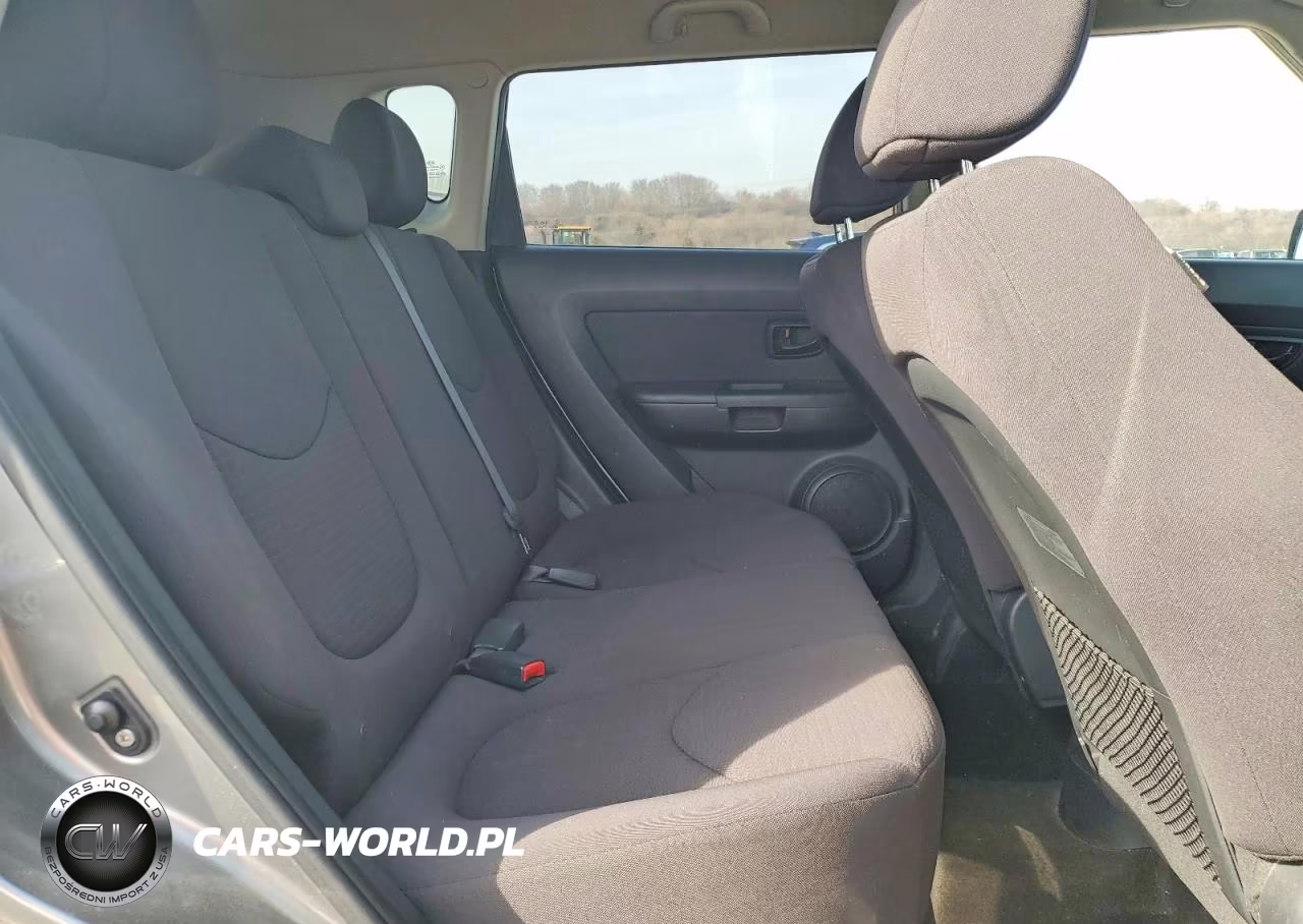 2013 Kia Soul Base VIN:KNDJT2A52D7613090 - 10
