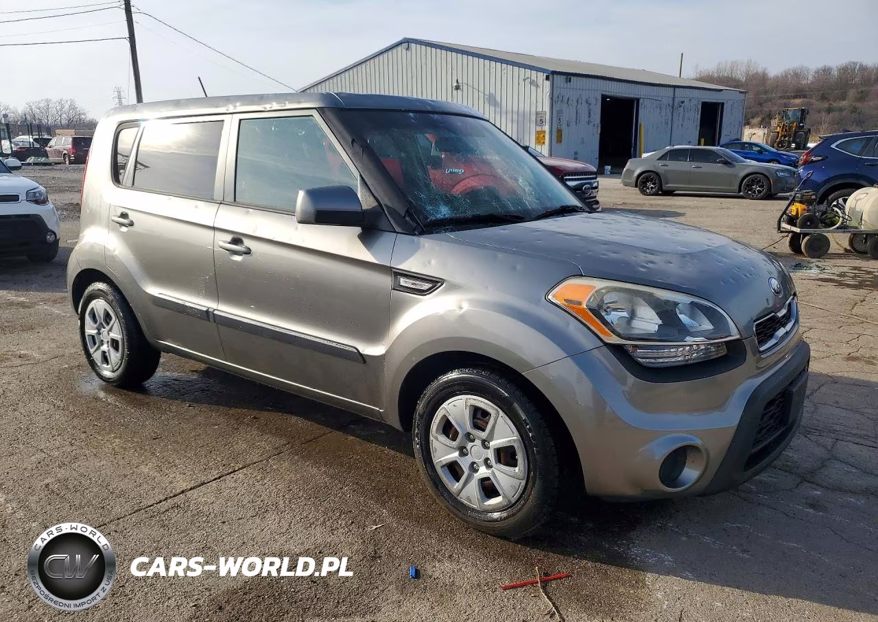 2013 Kia Soul Base VIN:KNDJT2A52D7613090 - 4