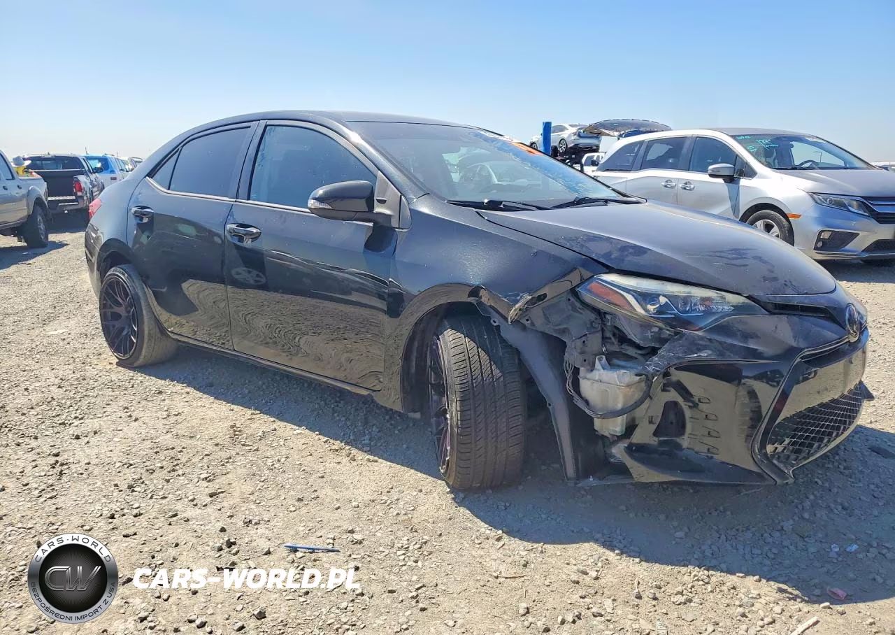 2017 Toyota Corolla Se VIN:5YFBURHE3HP731346 - 4