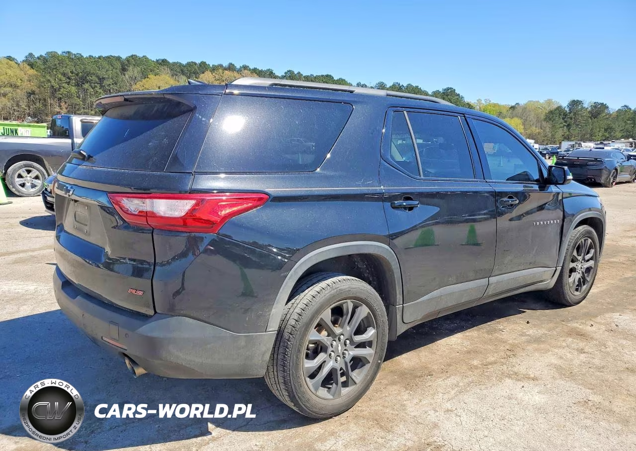 2018 Chevrolet Traverse Rs VIN:1GNERJKX5JJ157828 - 3