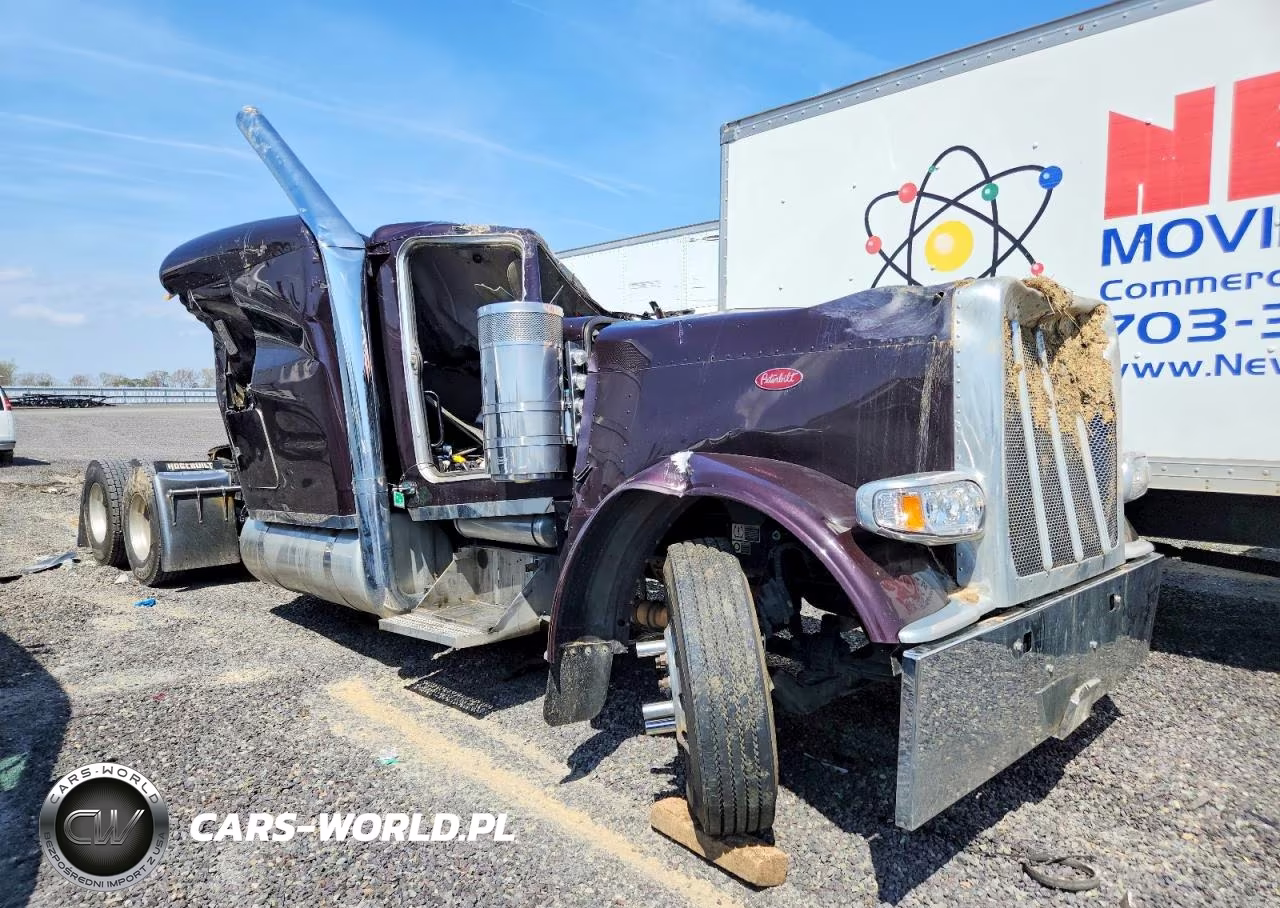 2023 Peterbilt 389