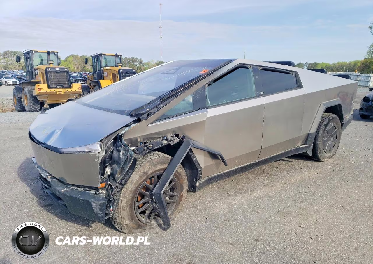 2025 Tesla Cybertruck