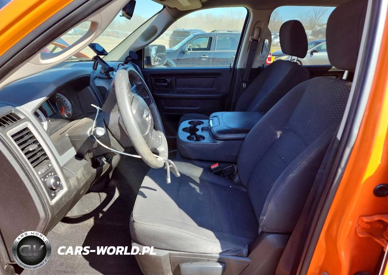 2019 Ram 1500 Classic Tradesman VIN:1C6RR7KT1KS616155 - 7