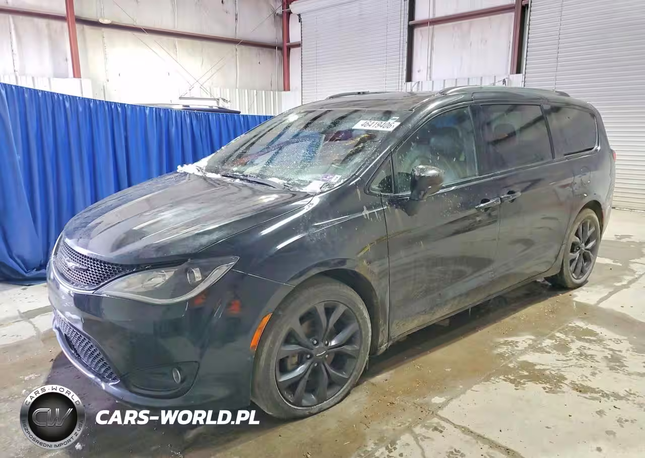 2019 Chrysler Pacifica Touring L Plus