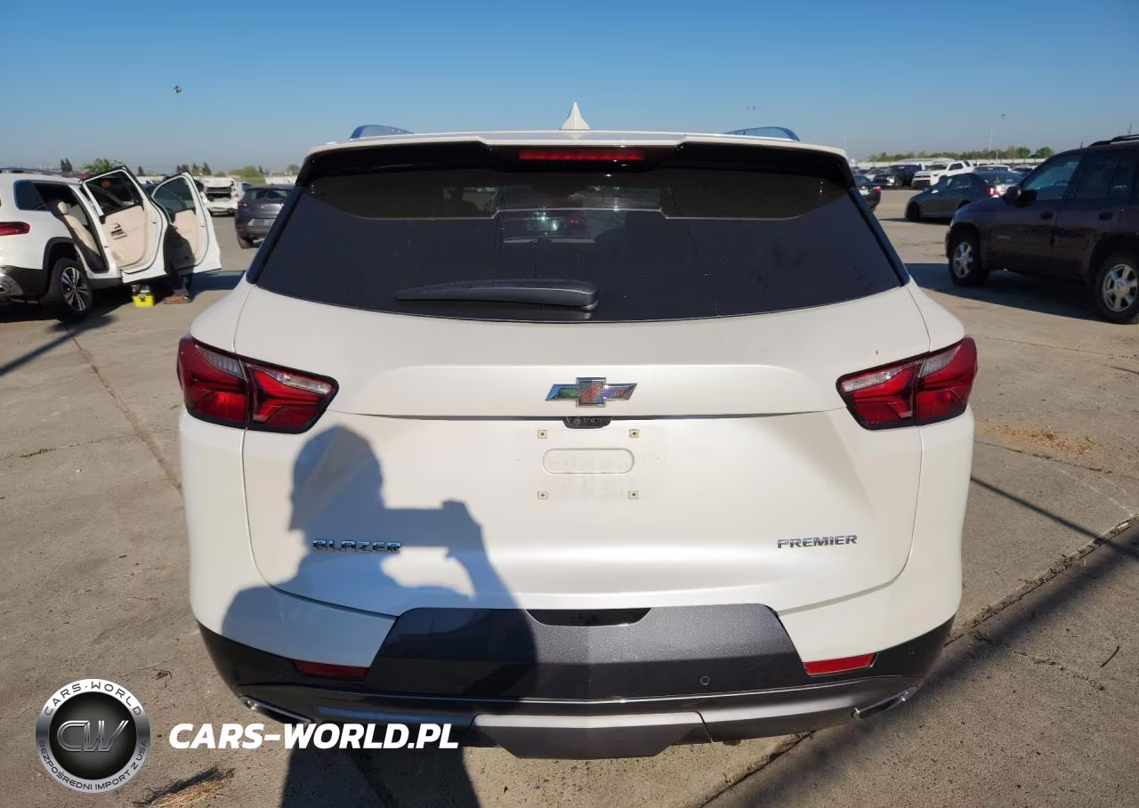 2022 Chevrolet Blazer Premier VIN:3GNKBFRS6NS176214 - 6