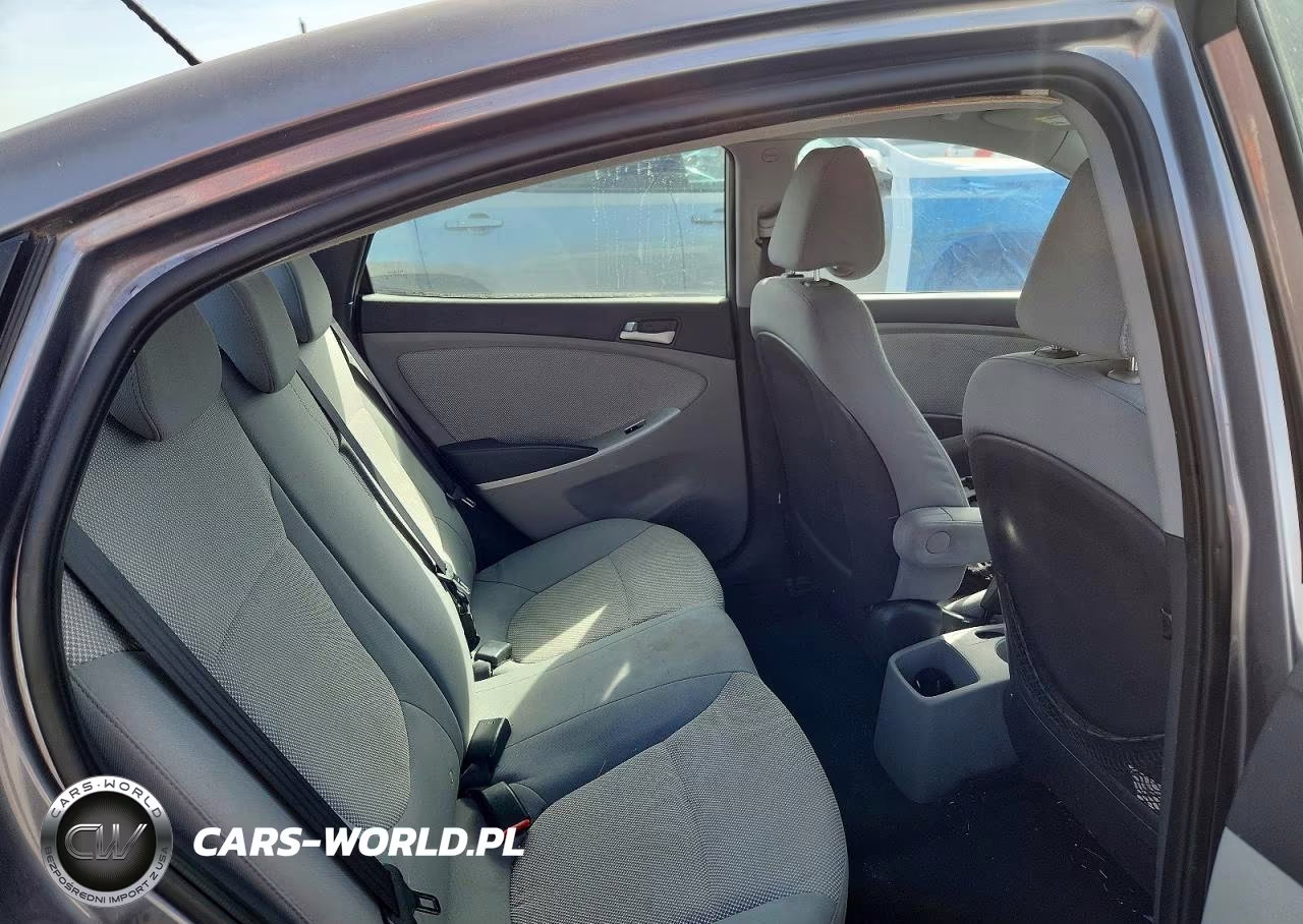 2013 Hyundai Accent Gls VIN:KMHCT4AE4DU562418 - 10