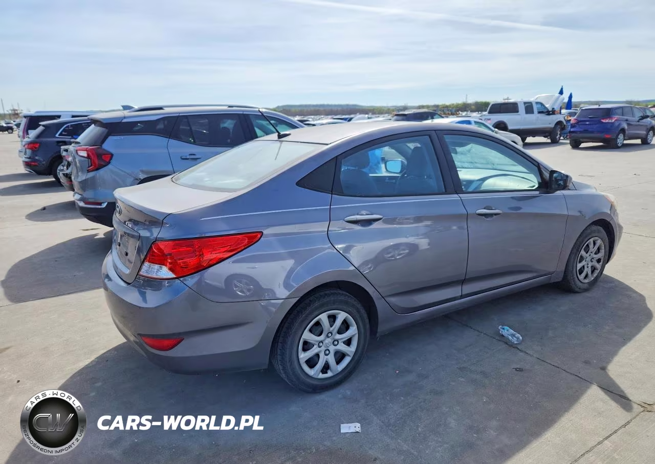 2013 Hyundai Accent Gls VIN:KMHCT4AE4DU562418 - 3