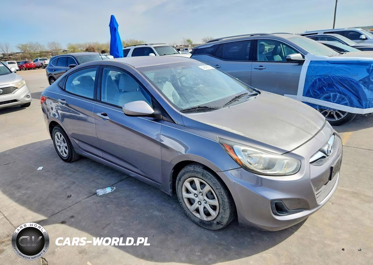 2013 Hyundai Accent Gls VIN:KMHCT4AE4DU562418 - 4