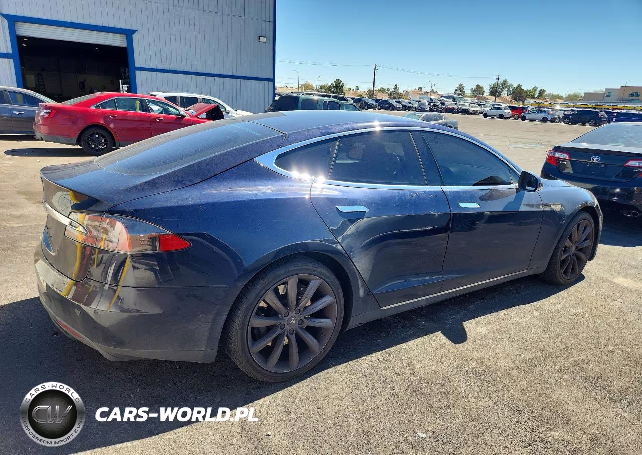 2015 Tesla Model S 60 VIN:5YJSA1S1XFF080564 - 3