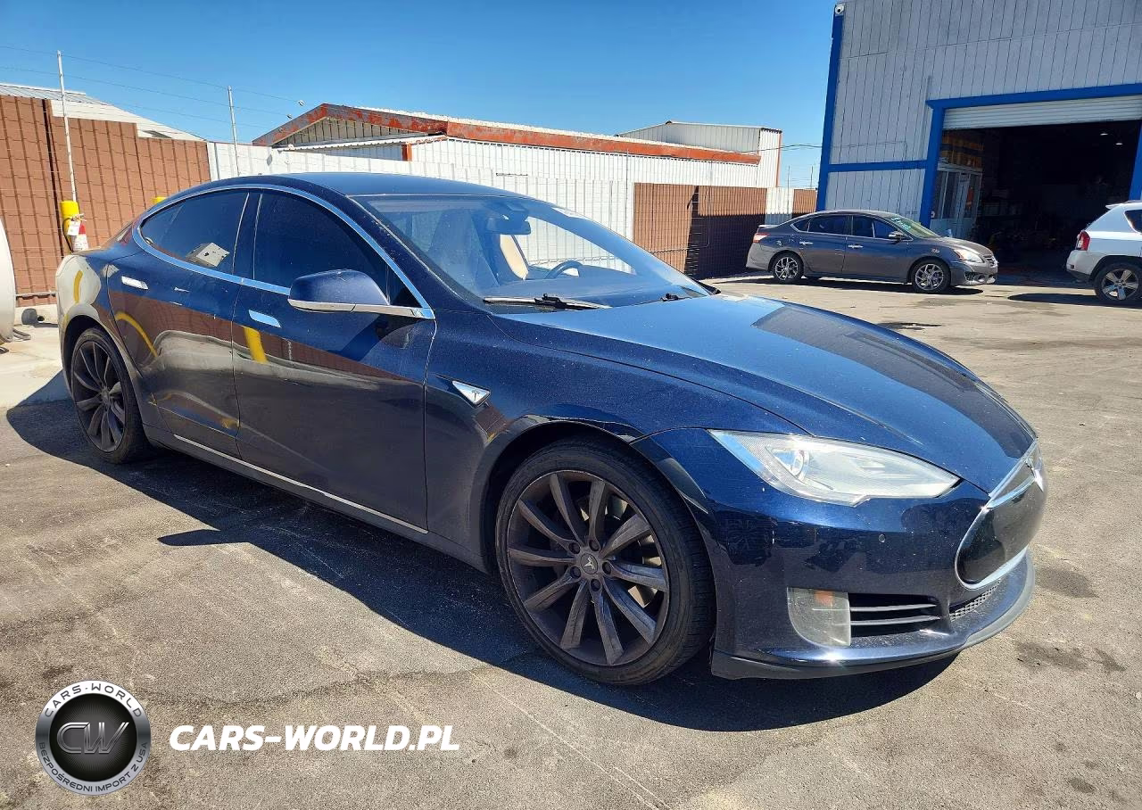 2015 Tesla Model S 60 VIN:5YJSA1S1XFF080564 - 4