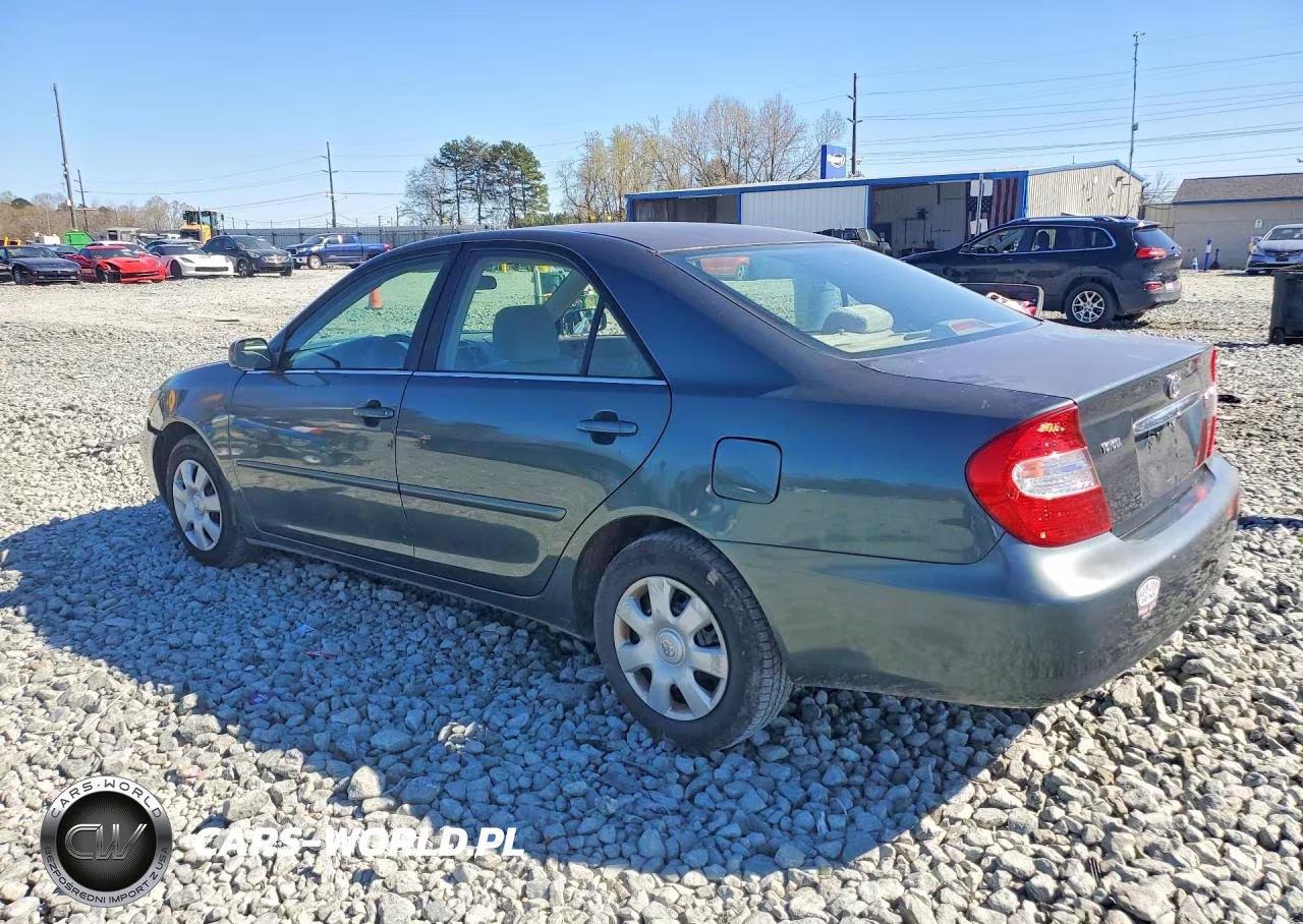 2003 Toyota Camry Le VIN:4T1BE32K63U674947 - 2