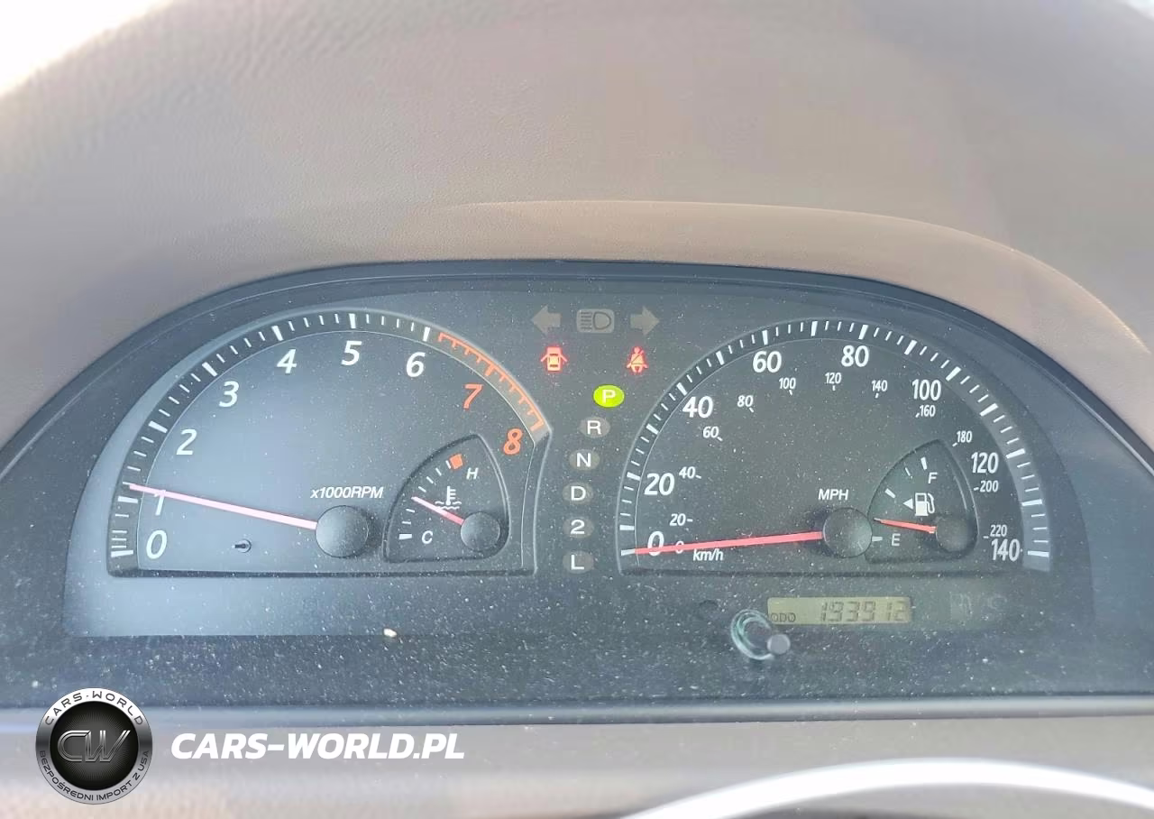 2003 Toyota Camry Le VIN:4T1BE32K63U674947 - 9